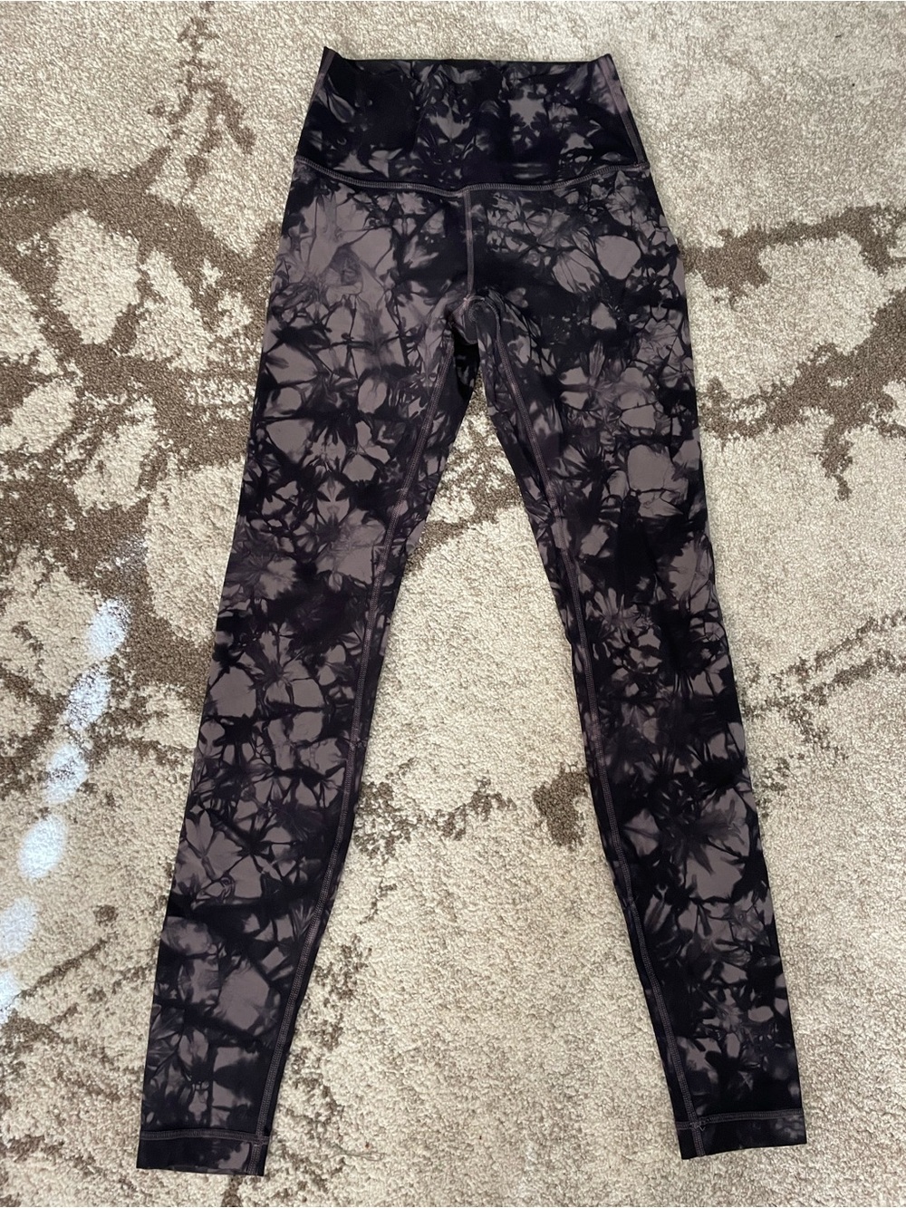 Lululemon Athletica Tye Dye Long Leggings Grey Black Sz 4